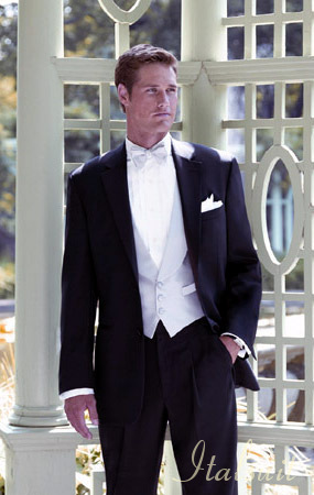 MENS BLACK TUXEDO 2 BUTTON EXTRA FINE SUPER 150'S WOOL WITH NOTCH LAPLE IT A BEAUTY FOR ANY WEDDING