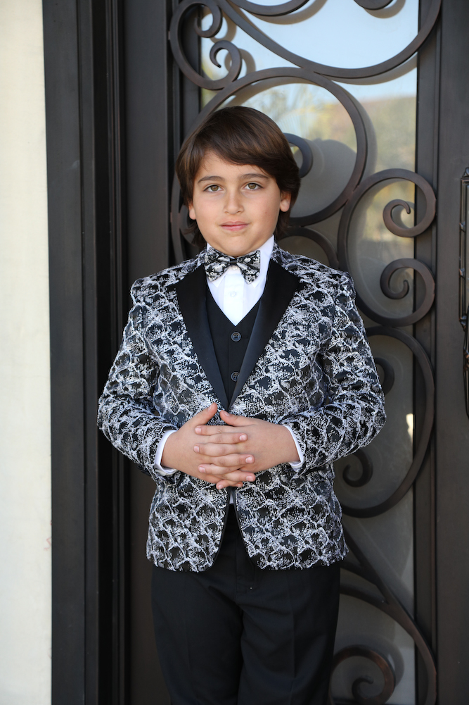 B12-BELLAGIO BLACK 5PC SUIT SHIRT,BOWTIE & VEST FOR KIDS 