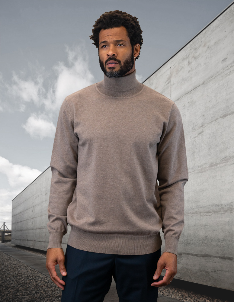 TAN MODERN FIT TURTLE NECK. WOOL & CASHMERE    